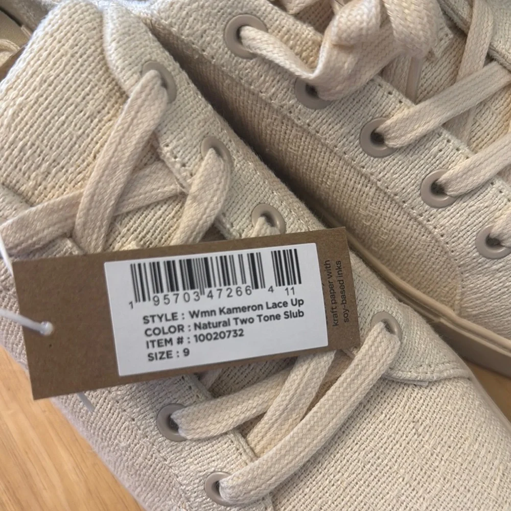 TOMS Natural Canvas Lace-Up Shoes - Picture 2 of 4